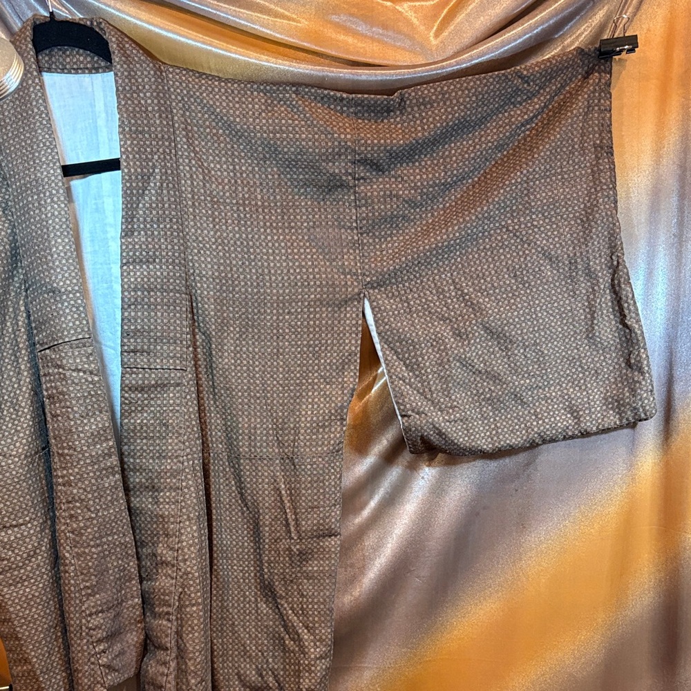 Vintage Yukata Kimono. Fully lined Brown Patterned Kimono 203‎